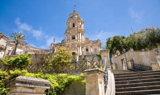 Filinona Apartment Modica Bagian luar foto